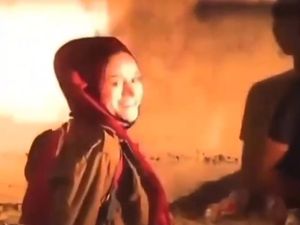 Senyum Mariam Afifi Hadapi Tentara Israel Mendunia Senyum Mariam Afifi Hadapi Tentara Israel Mendunia