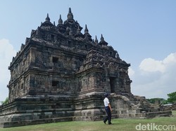 Penting Banget! Naik ke Candi Plaosan-Sojiwan Klaten Sepatunya Dilepas Ya