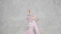 10 Ide OOTD Hijab Lebaran 2021, Mulai dari Tunik Hingga Dress