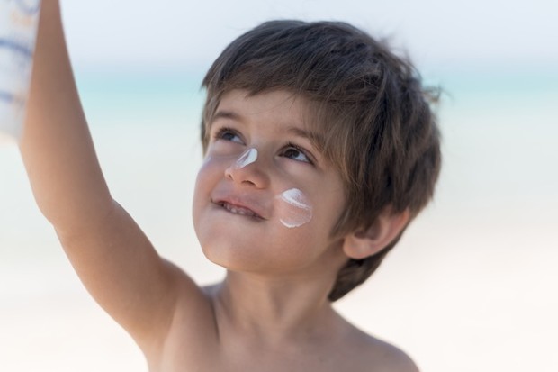 Penggunaan Sunscreen untuk Anak/Freepik Penggunaan Sunscreen untuk Anak
