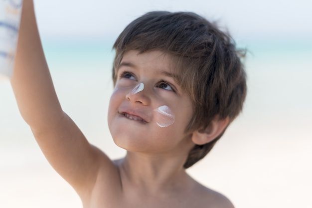 Penggunaan Sunscreen untuk Anak