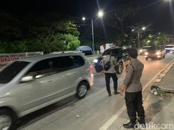 Lalu Lintas Padat, Penyekatan di Suramadu Sempat Buka Tutup