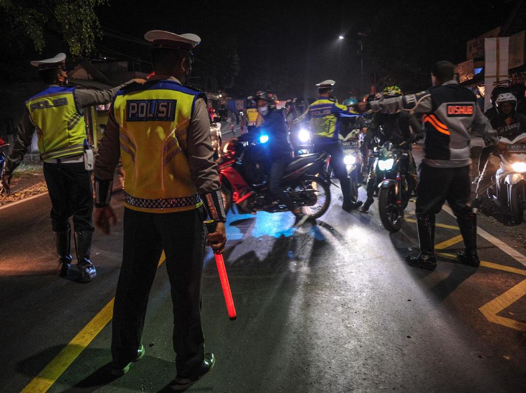 Kapolri Minta Maaf Masyarakat Dilarang Mudik Lagi Tahun Ini Kapolri Minta Maaf Masyarakat Dilarang Mudik Lagi Tahun Ini