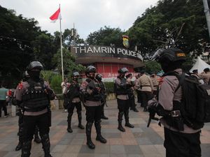 Ribuan TNI-Polri Amankan Malam Takbiran di Jakarta Ribuan TNI-Polri Amankan Malam Takbiran di Jakarta