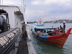 Sempat Ditangkap Malaysia, 8 Nelayan Indonesia Dijemput Bakamla