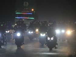 Wanti-wanti Dokter Anak Soal Risiko Fatal Bawa Bayi Naik Motor