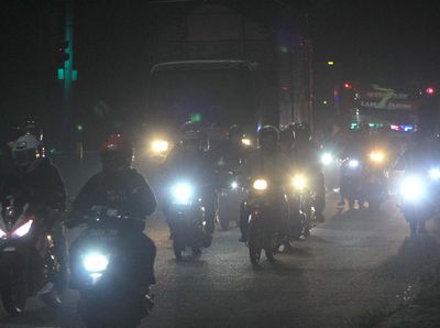 Potret Kepadatan Pemudik Motor di Lintas Pantura Semalam