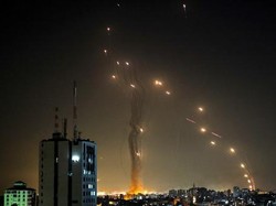 Iron Dome Israel Gagal Bendung Gempuran Roket Hamas, 2 Orang Tewas