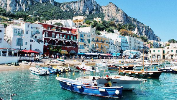 Keindahan Pulau Romantis Bebas COVID-19