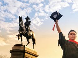 Ini Sosok Fitrah Teng, Putra Ternate yang Pidato di Northeastern University