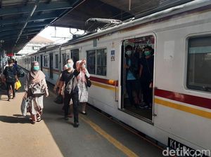 Kondisi Terkini Stasiun Tanah Abang di Hari Pertama Lebaran