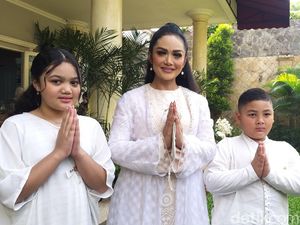 Krisdayanti Sebut Raul Lemos Bang Toyib karena Tak Pulang Lebaran Kali Ini Krisdayanti Sebut Raul Lemos Bang Toyib karena Tak Pulang Lebaran Kali Ini