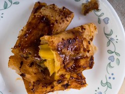 Resep Lumpia Pisang dan Nangka Karamel Buat Camilan Kumpul Keluarga