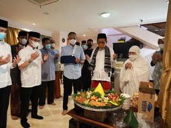 Tunda Sungkem ke Ibu, Mahfud Md Lebaran di Rumah Dinas