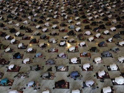 Masjid Al-Akbar Surabaya Terapkan Prokes Ketat Saat Gelar Salat Id