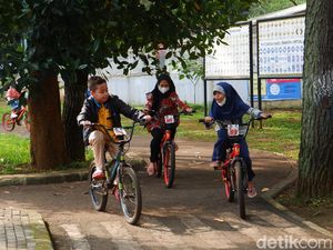 Riuhnya Taman Lalu Lintas Bandung Saat Lebaran Idul Fitri Riuhnya Taman Lalu Lintas Bandung Saat Lebaran Idul Fitri