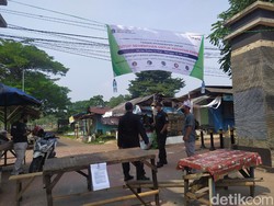 Akses ke TPU Menteng Pulo Dijaga, Sejumlah Peziarah Masih Bisa Masuk