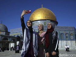 Israel Larang Azan, Kabel Speaker Masjid Al-Aqsa Sampai Dipotong