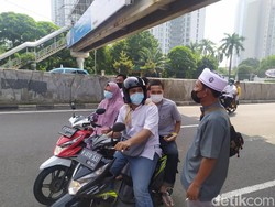 Tak Tahu TPU Ditutup, Warga Sedih Tak Bisa Ziarah ke TPU Menteng Pulo
