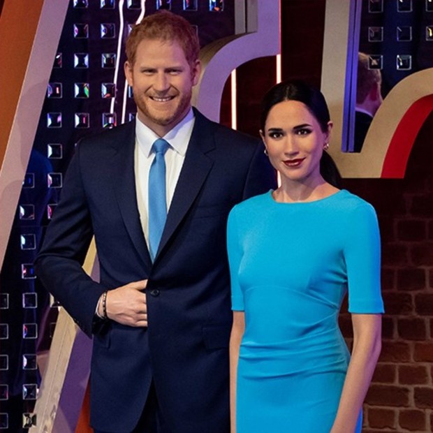 Figur Pangeran Harry dan Meghan Markle