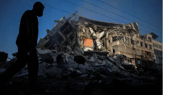 Foto Populer Sepekan: Gaza Digempur Israel-Lebaran Kedua di Masa Pandemi