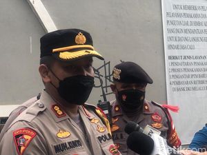 Polisi Harap Warga Maklumi Peniadaan Ziarah di TPU Tegal Alur Jakbar Polisi Harap Warga Maklumi Peniadaan Ziarah di TPU Tegal Alur Jakbar