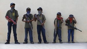 Kala Anak-anak Meksiko Angkat Senjata Lawan Kartel Narkoba