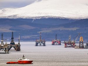 Harga Minyak Dunia Meroket, Stok di RI Aman?