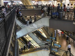 Operasi Mal-Restoran Diperketat, Pengusaha Mengeluh