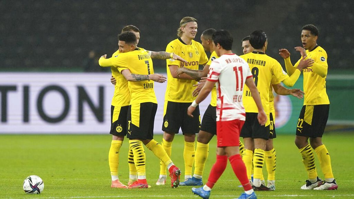 Borussia Dortmund juara DFB Pokal usai kalahkan RB Leipzig 4-1 (AP/Michael Sohn)