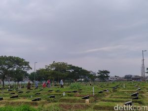 TPU Tegal Alur Penuh, Pemakaman Jenazah Dialihkan ke Rorotan TPU Tegal Alur Penuh, Pemakaman Jenazah Dialihkan ke Rorotan