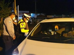 Arus Balik di Pelabuhan Ketapang, Kendaraan Menuju Bali Diputar Balik