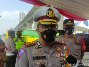 Polda Metro soal PPKM Darurat Hari 1: Banyak Antrean di Perbatasan DKI Polda Metro soal PPKM Darurat Hari 1: Banyak Antrean di Perbatasan DKI