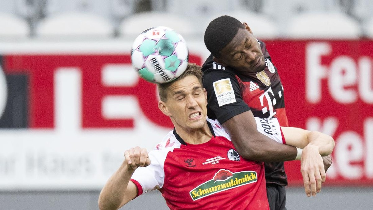 Freiburg vs Bayern Munich berakhir dengan skor imbang 2-2 pada Sabtu (15/5/2021) malam WIB. (Foto: Tom Weller/dpa via AP)