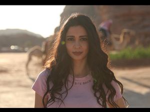 10 Potret Artis Cantik Palestina yang Ditembak Tentara Israel 10 Potret Artis Cantik Palestina yang Ditembak Tentara Israel