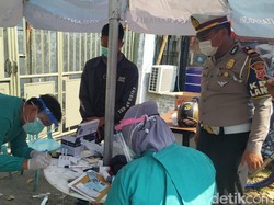Melintas Cirebon, Pemudik yang Balik ke Jakarta Dites Antigen