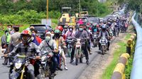Penampakan Antrean Kendaraan di Pos Penyekatan Dumai