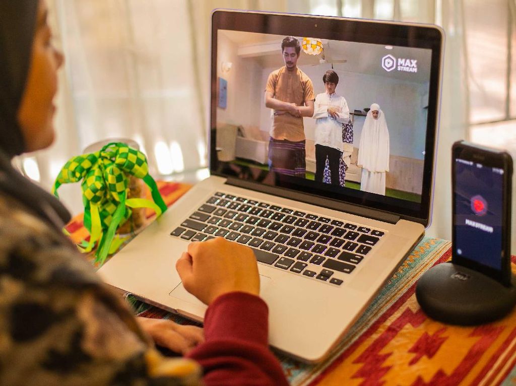 Pelanggan Telkomsel Hobi Internetan Selama Ramadhan Lebaran Digital 2021 Pelanggan Telkomsel Hobi Internetan Selama Ramadhan Lebaran Digital 2021