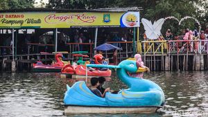 Wisata Air Situ Cipondoh Ramai
