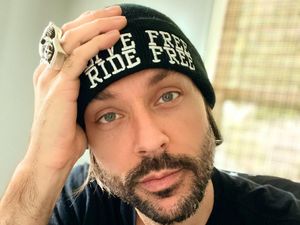 Berikan Komentar Seksis, Jeff Leach Minta Maaf Kepada Publik