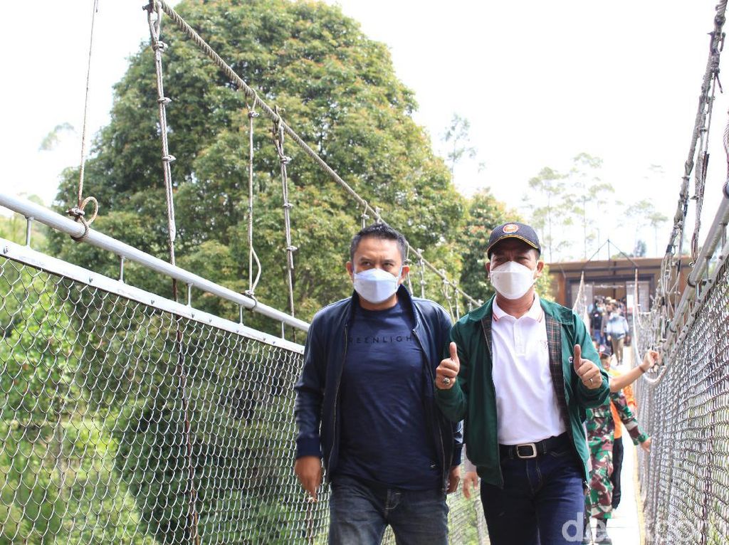 Bupati Bandung Ancam Tutup Total Objek Wisata yang Langgar Prokes Bupati Bandung Ancam Tutup Total Objek Wisata yang Langgar Prokes