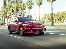 Demi Mobil Listrik, Ford Usung Platform Milik VW