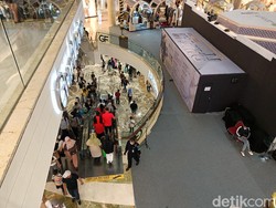 Hari Terakhir Libur Lebaran, Warga Ramai Kunjungi Mal Kokas