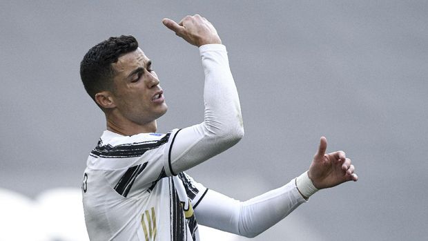 Juventus' Cristiano Ronaldo reacts during the Serie A soccer match between Juventus and Inter Milan, at the Turin Allianz stadium, Italy, Saturday, May 15, 2021. (Piero Cruciatti/LaPresse via AP)