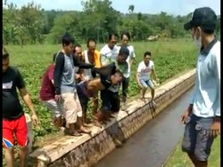 Heboh Video Maling Bonyok Dihajar Massa di Kuningan