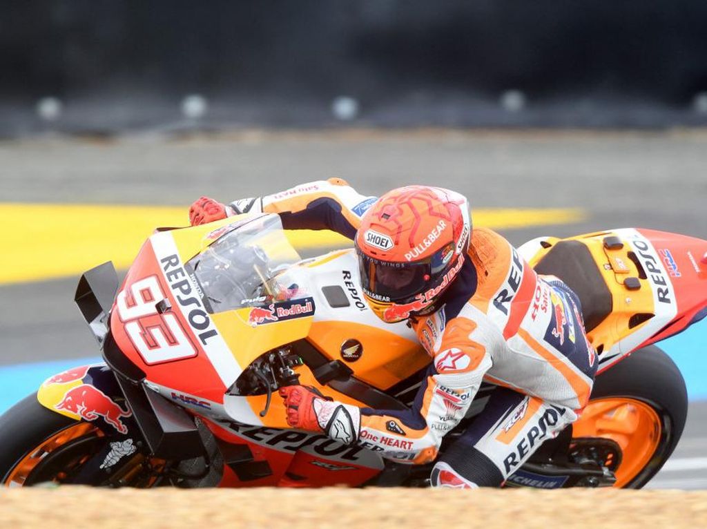 Tes MotoGP Catalunya: Marc Marquez Temukan Masalah di Motornya Tes MotoGP Catalunya: Marc Marquez Temukan Masalah di Motornya