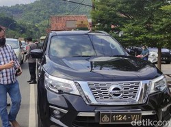 Pakai Plat Nomor Dinas Polri Palsu, Pemobil Diamankan Polisi Majalengka