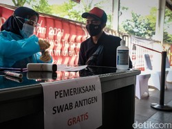 Viral Tes Antigen Positif Usai Disiram Air, Ini Penjelasan Ahli