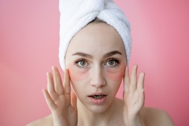 Tips Mengurangi Kantung Mata Dan Mata Panda/freepik.com Tips Mengurangi Kantung Mata Dan Mata Panda/freepik.com