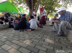 Gagal ke Pantai Pangandaran, Wisatawan Belok ke Taman-Minimarket